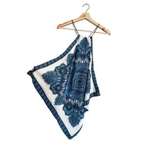 StoryBuk Size Large Handkerchief - Style Halter Top